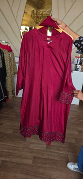 Asma D. Shesha silk embroidered 3pc
